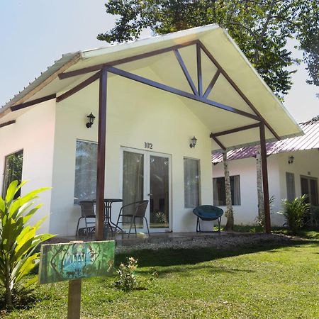 Chaikoni Lodge Pucallpa Exterior foto